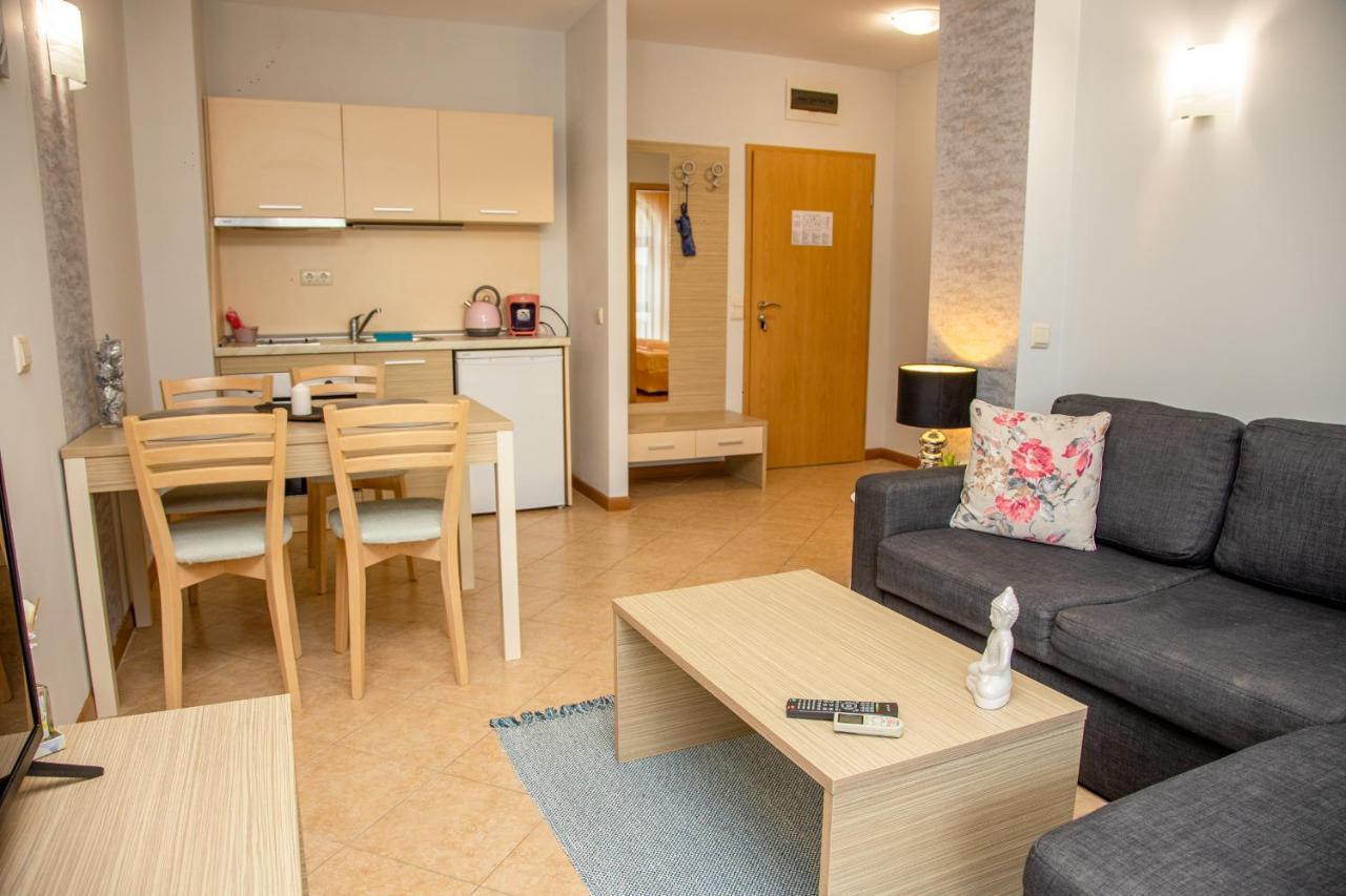 Sunny Apartment In A Complex With A Pool And Gym By Flаt Manаger Pantai Sunny Luaran gambar